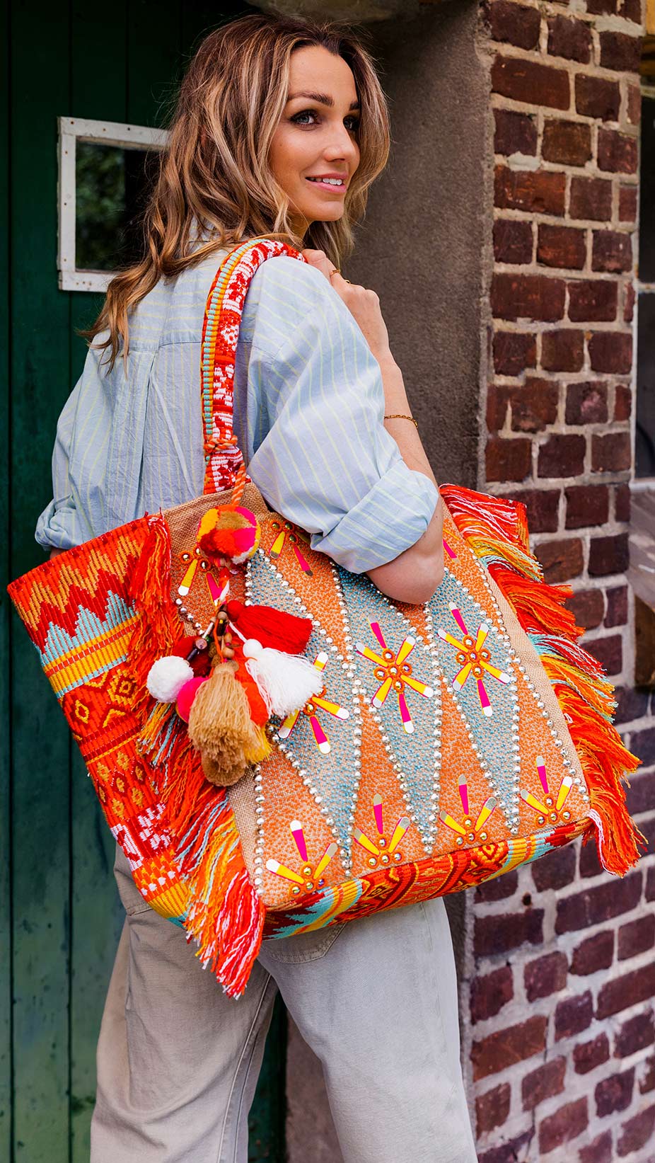Nayla Tasche